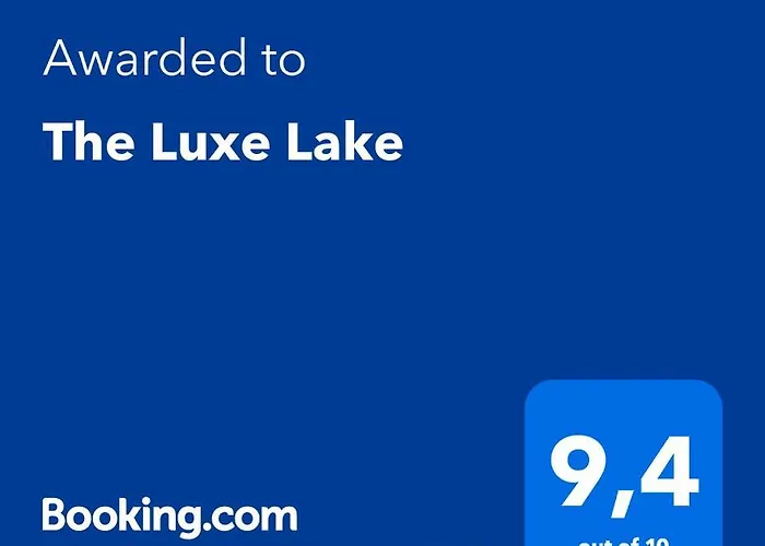 The Luxe Lake - Duke Housing